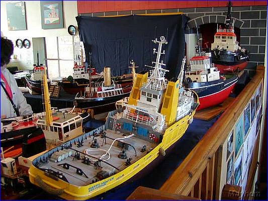 Tugs  66.JPG